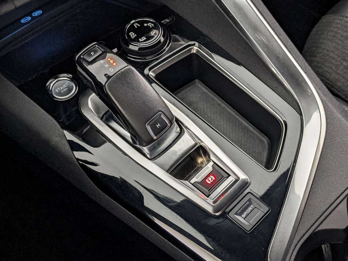 Купить Peugeot 3008, 2018, 187 811 км, фото №21