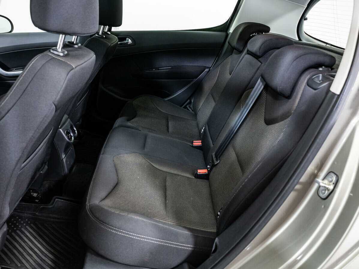 Купить Peugeot 308, 2013, 82 635 км, фото №10