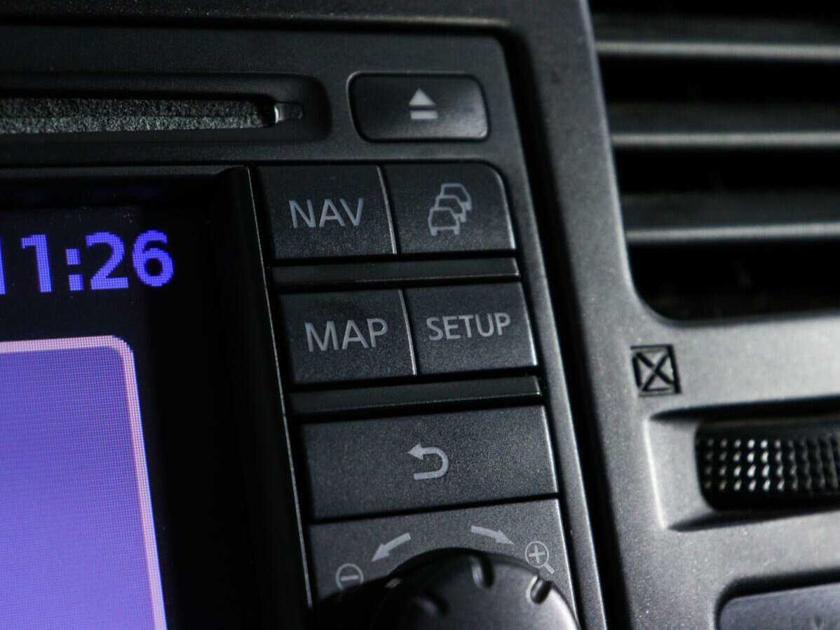 Купить Nissan Tiida, 2013, 136 945 км, фото №16