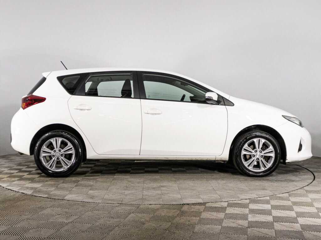 Купить Toyota Auris, 2014, 149 919 км, фото №4