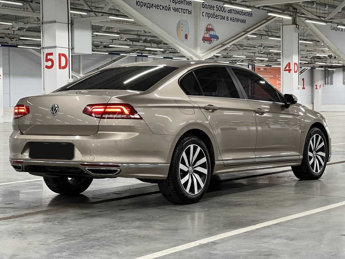 Купить Volkswagen Passat, 2016, 179 872 км, фото №5
