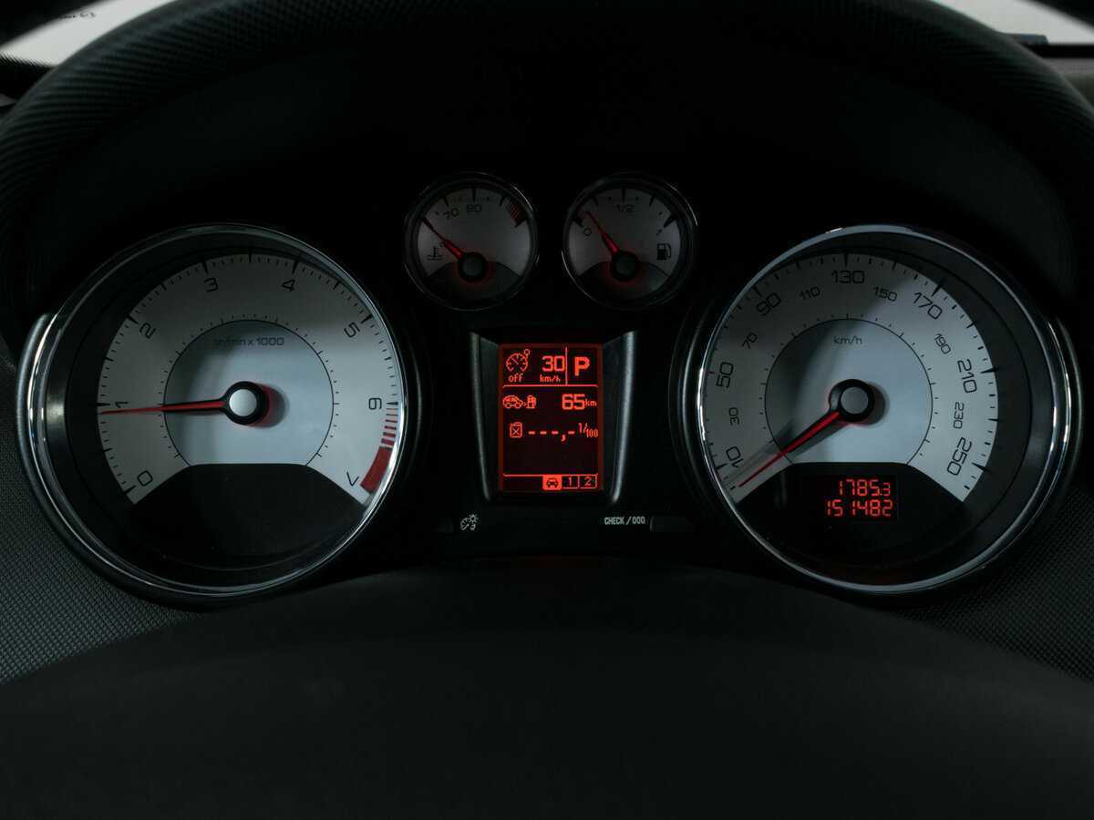 Купить Peugeot 308, 2012, 151 480 км, фото №11