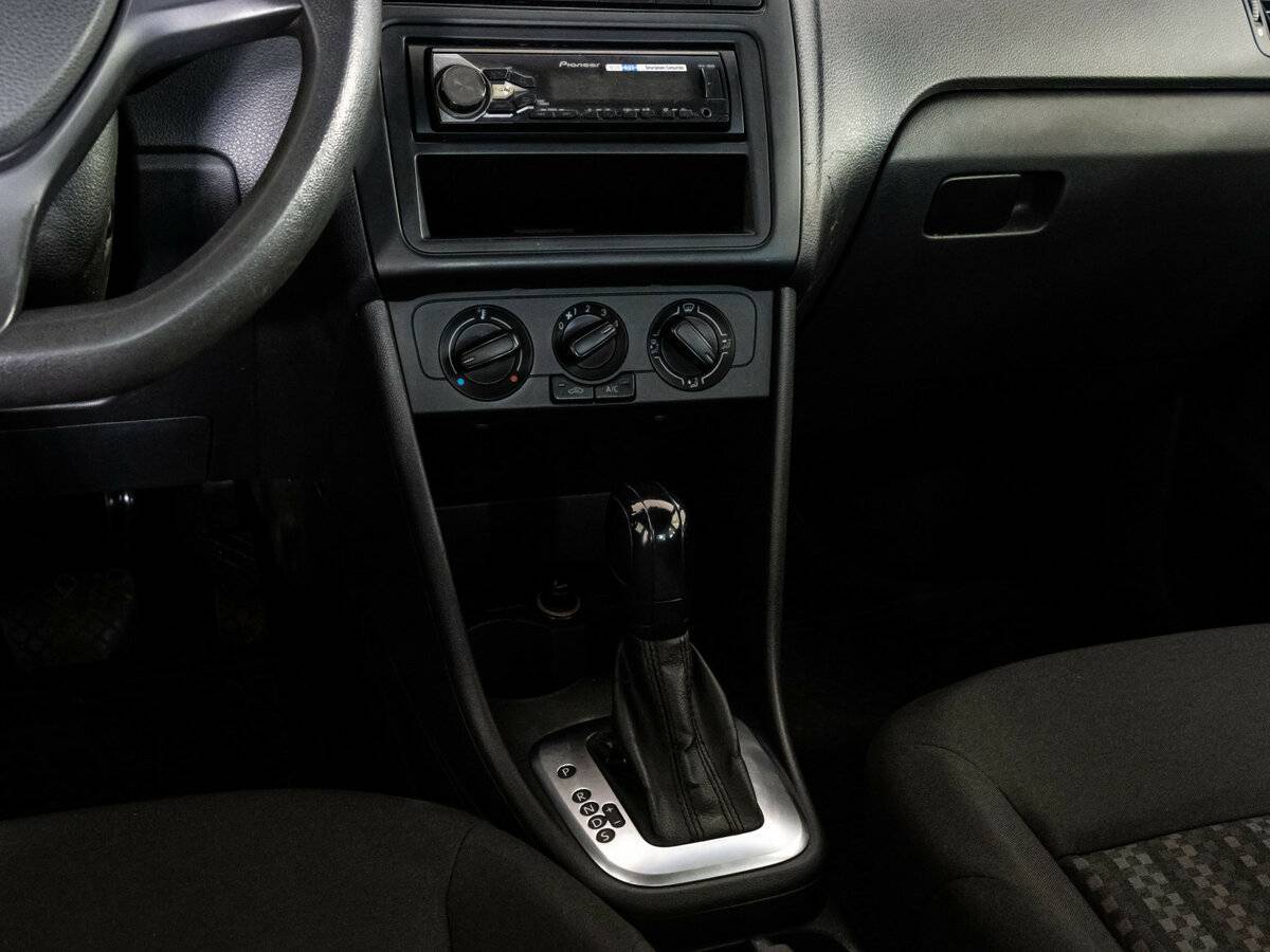 Купить Volkswagen Polo, 2016, 486 065 км, фото №12