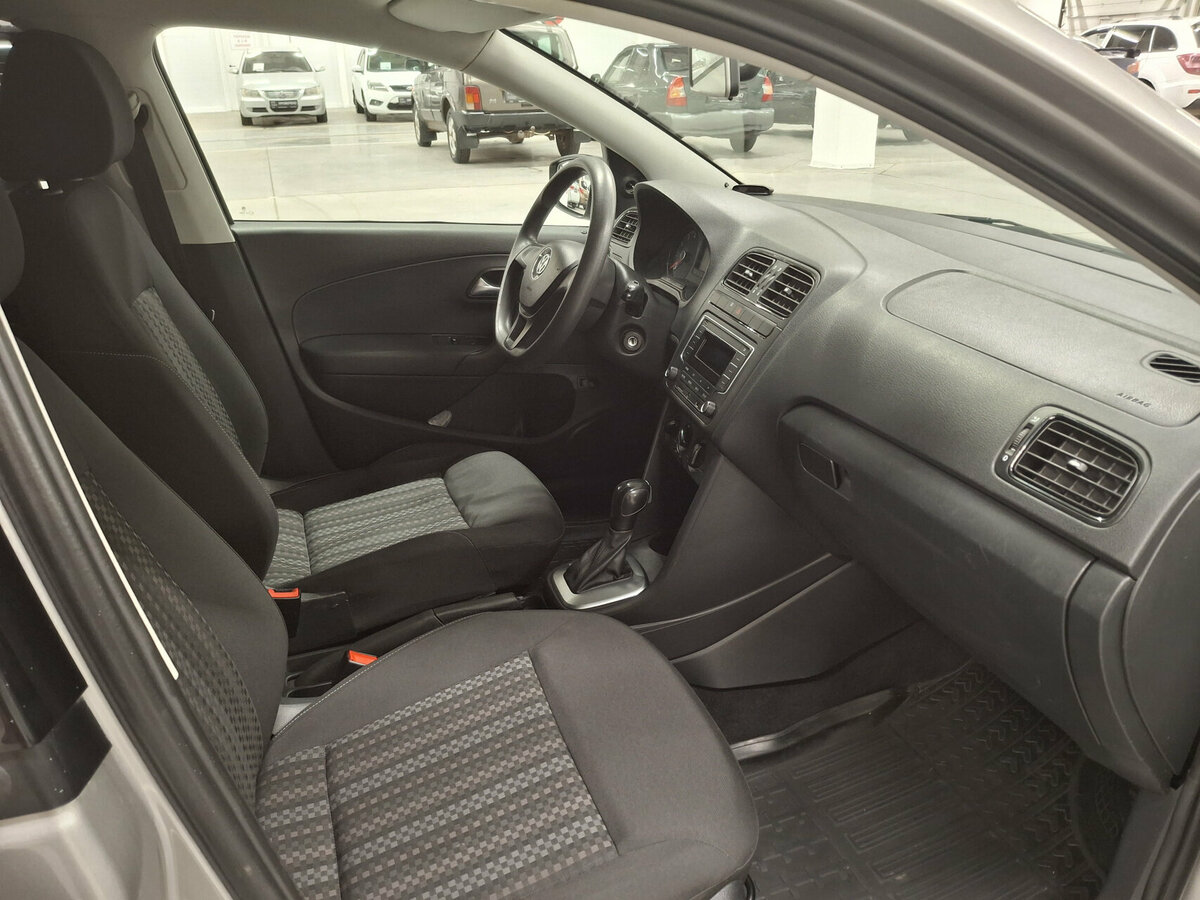 Купить Volkswagen Polo V Рестайлинг, 2018, 113 525 км, фото №11