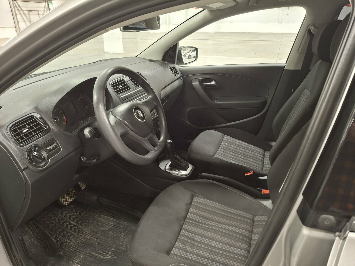 Купить Volkswagen Polo V Рестайлинг, 2018, 113 525 км, фото №16