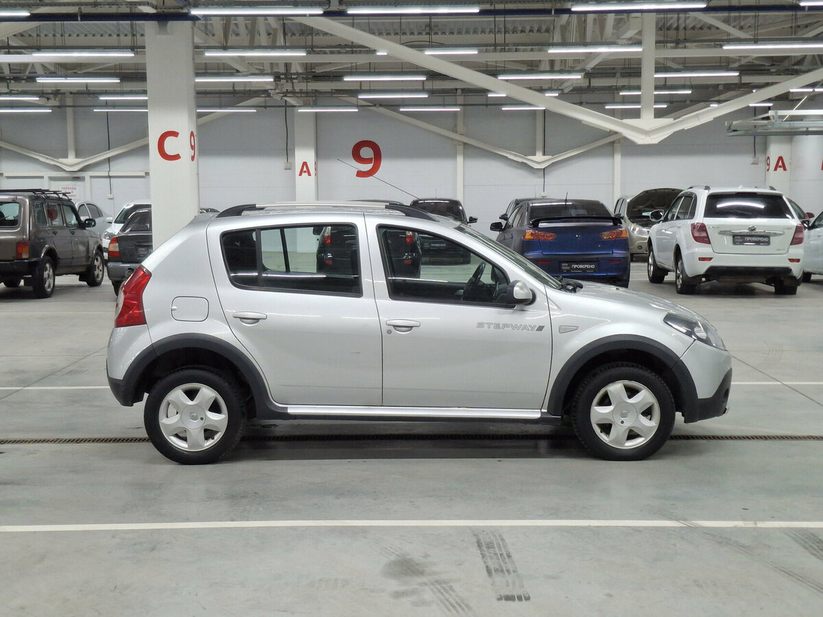 Купить Renault Sandero Stepway I, 2013, 95 501 км, фото №4