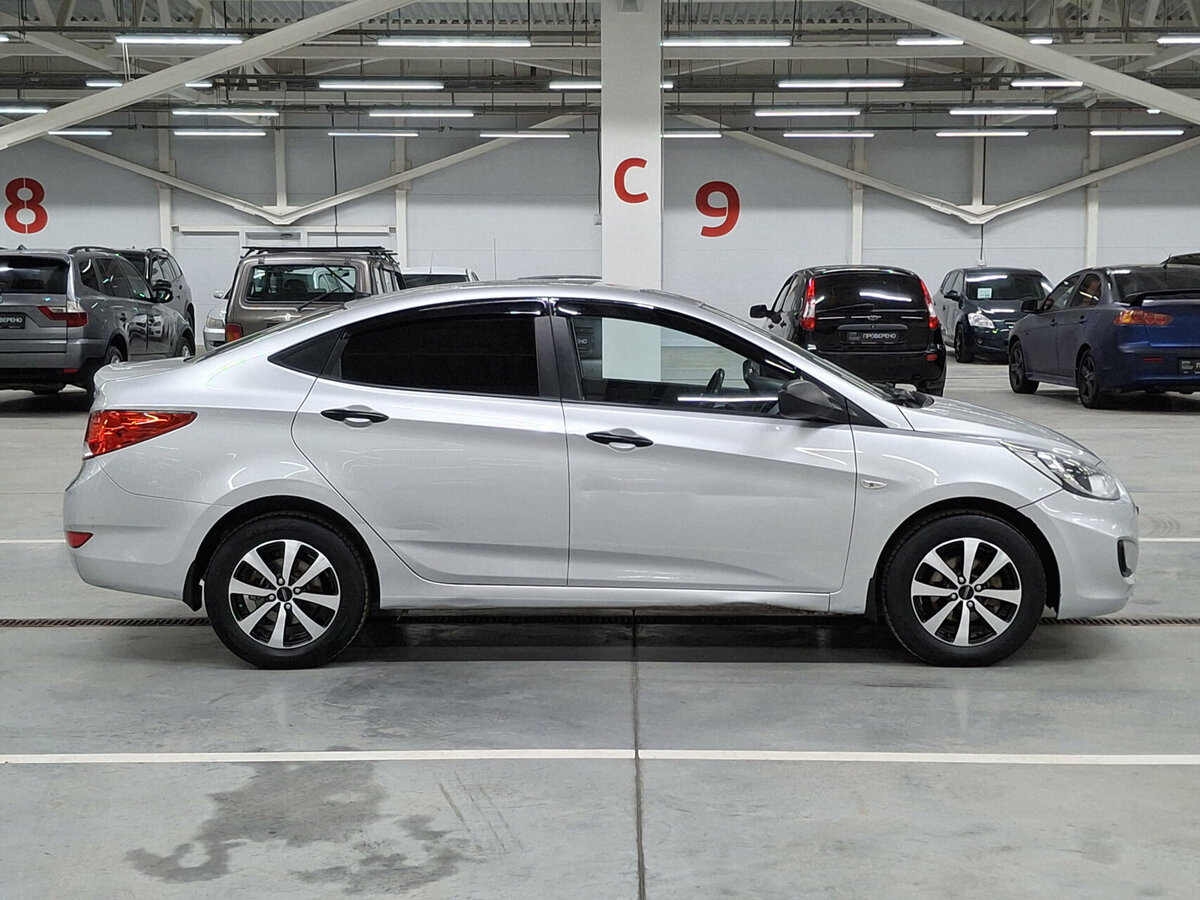Купить Hyundai Solaris I, 2014, 291 865 км, фото №4
