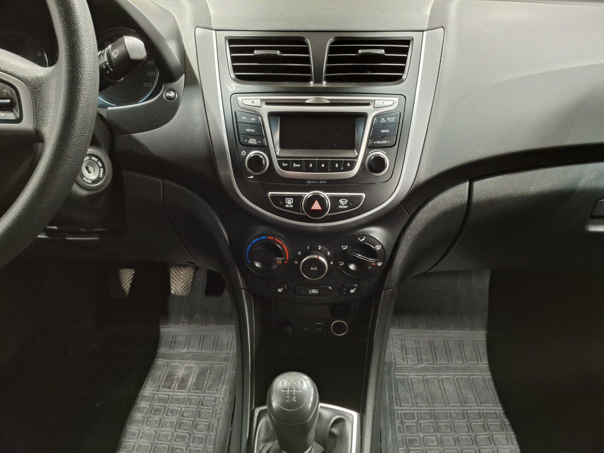 Купить Hyundai Solaris I Рестайлинг, 2016, 145 643 км, фото №15